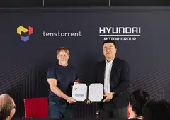 Tenstorrent's Jim Keller (left) and Hyundai's Heung-soo Kim. The Canadian startup raised US$30 million from Hyundai and US$20 million from Kia, with the remaining US$50 million coming from Samsung’s Catalyst Fund and other investors including Fidelity Ventures, Eclipse Ventures, Epiq Capital and Maverick Capital, among others.