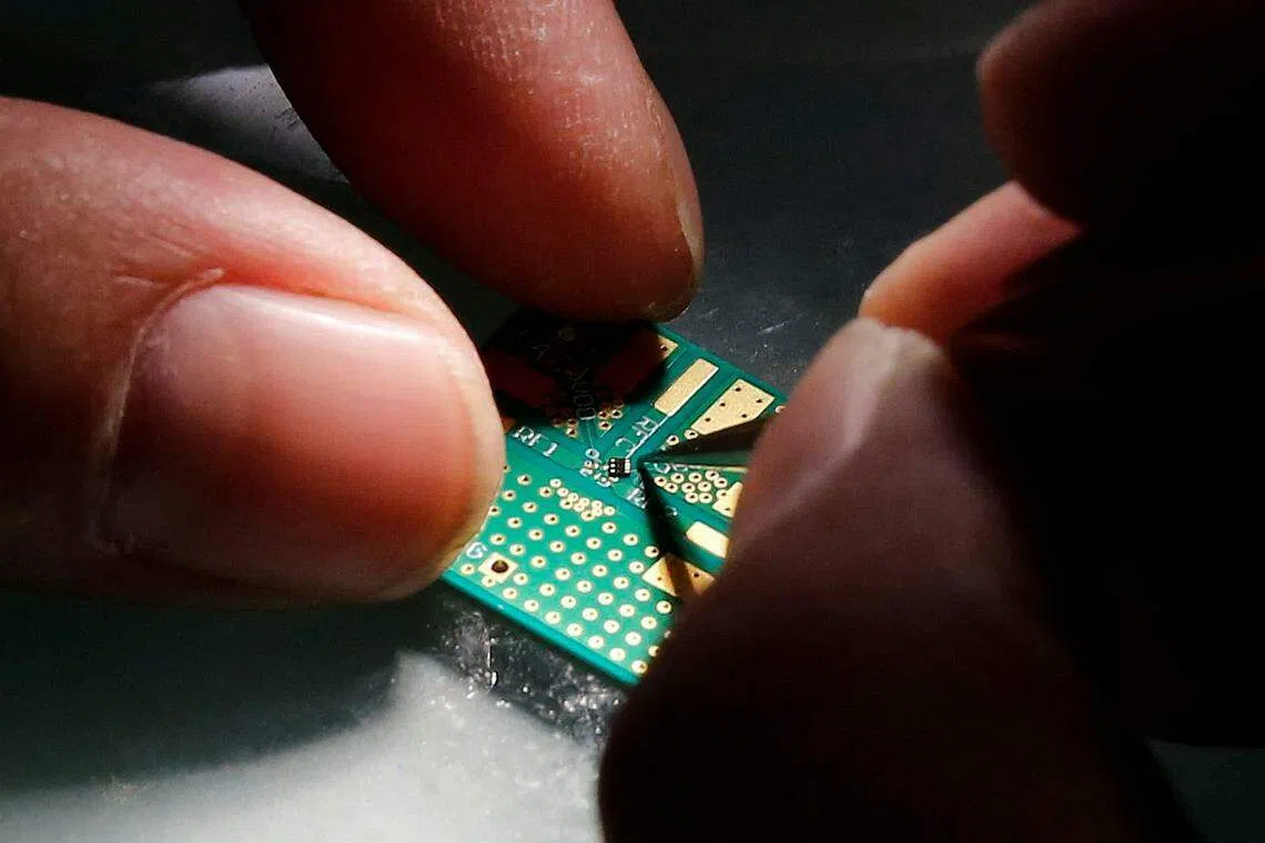 Taiwan chip designers to lobby for ability to work with China