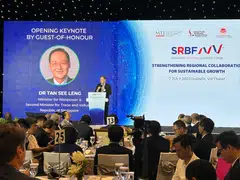Singapore's Second Trade and Industry Minister Tan See Leng, who is on a three-day official visit to Vietnam, speaking at the opening of the Singapore Regional Business Forum in Hanoi.