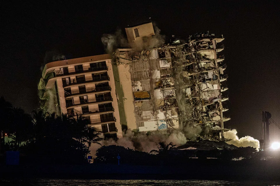Survivors and families of people who died in last year's collapse of a beachfront condo building near Miami have reached a settlement of at least US$997 million, a lawyer for the plaintiffs said on May 11, 2022.