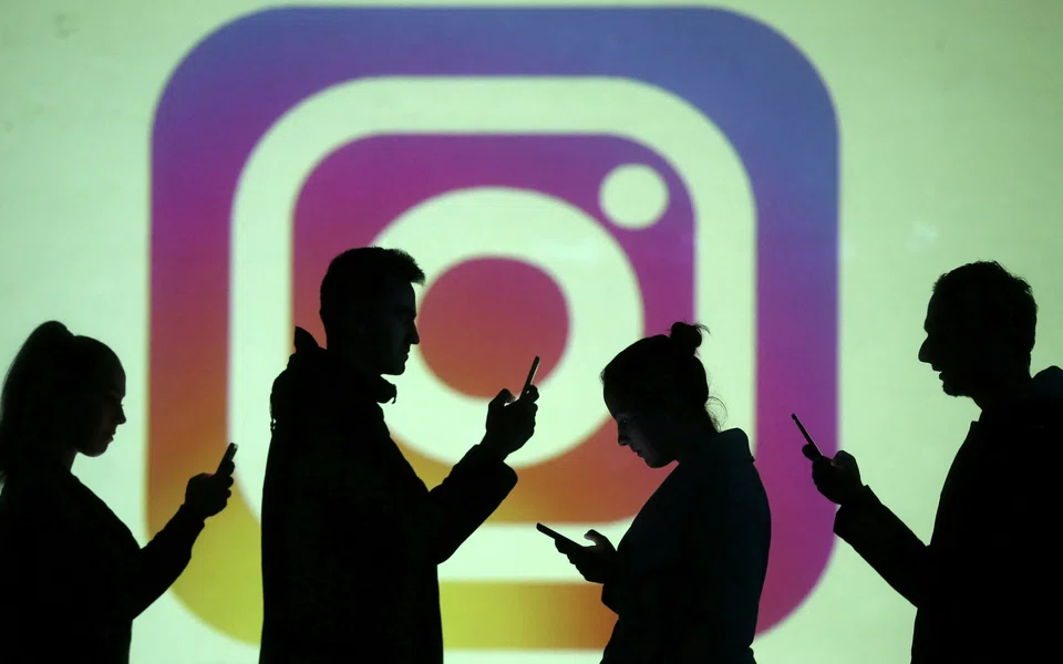 “We’re aware that some of you are having issues accessing your Instagram account. We’re looking into it and apologise for the inconvenience,” Instagram said on its Twitter account.
