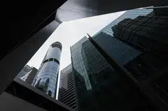 Median rents in Category 1 buildings – a proxy for prime CBD offices – rose by 6.7% to S$11.49 psf per month, from the marginal uptick of 0.2% in the previous quarter. 