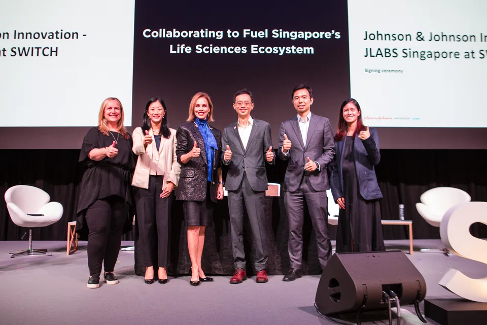 From left: Johnson & Johnson JLABS' global head of strategic partnership Erika Kula, vice-president Sharon Chan and global head Melinda Richter, with EDB's executive vice-president Choo Heng Tong, assistant vice-president of healthcare Lee Chee How and senior lead Eleanor Low, at the MOU signing ceremony. The collaboration will support early-stage life sciences companies in Singapore.