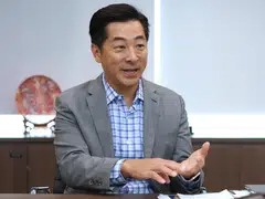 "Bleisure" travel, where travellers combine a work trip with an extended holiday, has helped boost post-pandemic demand for hotels, says Lee Jin Yong, CEO of ARA H-Trust's managers.