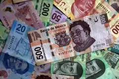 The world’s largest EM borrower, Mexico, scores its biggest ever debt sale at a punchy US$7.5 billion.