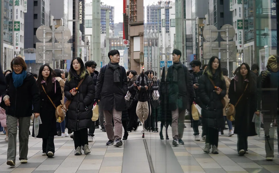 Japanese household spending in December fell 2.5 per cent from a year earlier, government data showed on Tuesday.