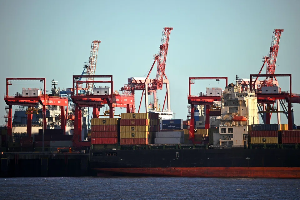 Speaking at a series of panel discussions at the Asia-Pacific Commodity Trading Week being held in Singapore for the first time, executives of trading firms and commodity giants voiced concerns over the impact of factors such as geopolitical tensions and weather conditions on their businesses.