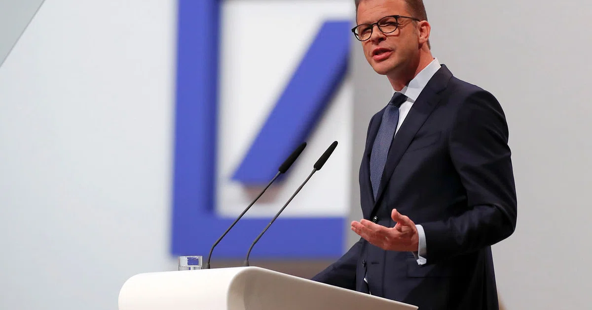 Deutsche Bank CEO considers outside hire to head investment bank - The ...