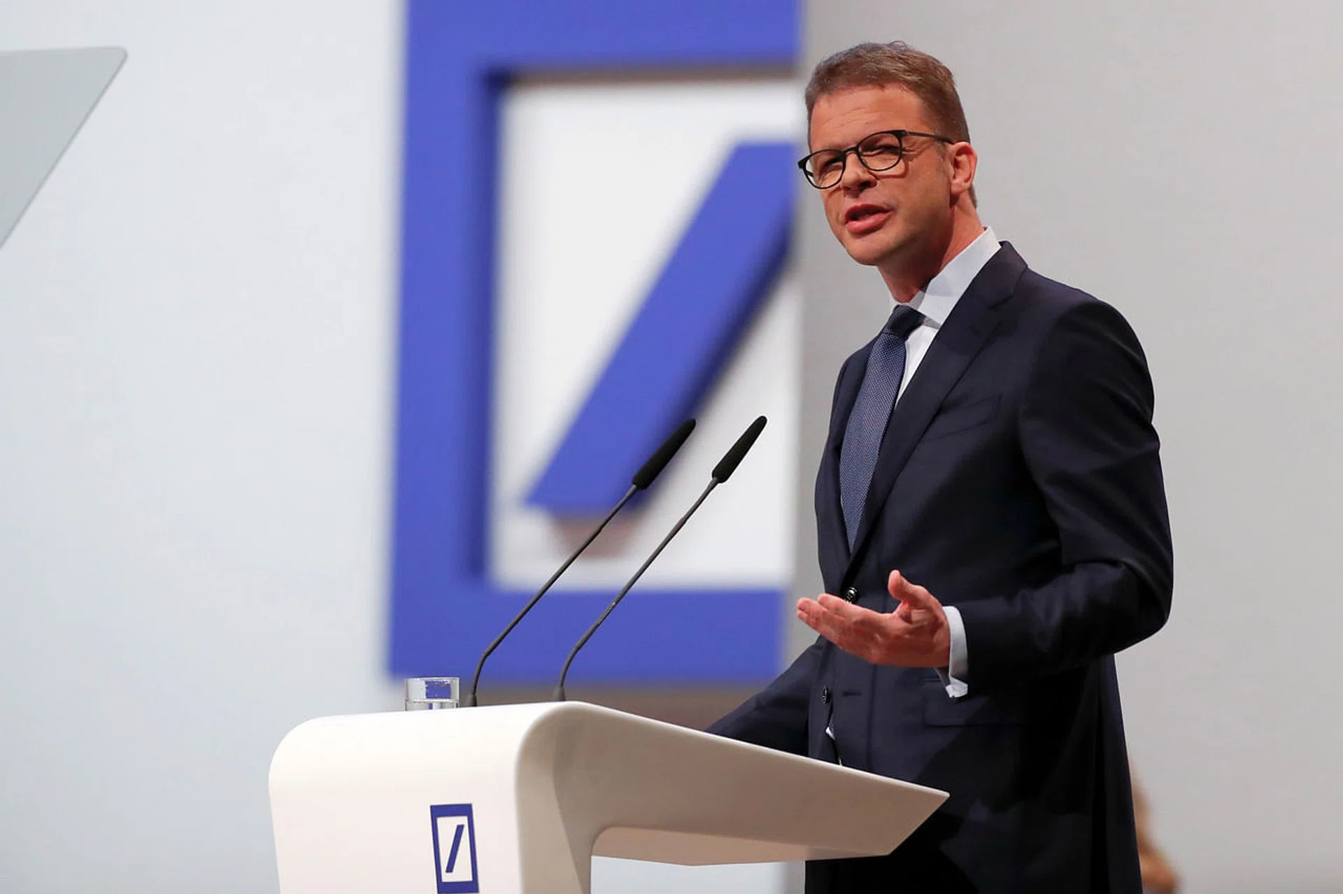 Sceptical Deutsche Bank investors to grill Sewing on revamp roadshow ...