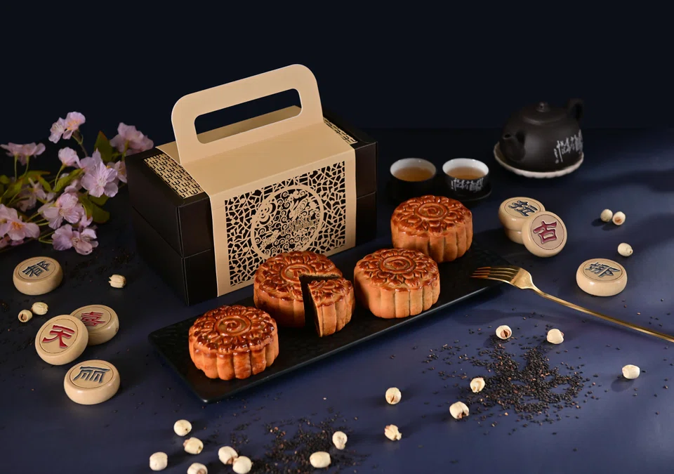 Dusit Thani Laguna's mooncake selection.