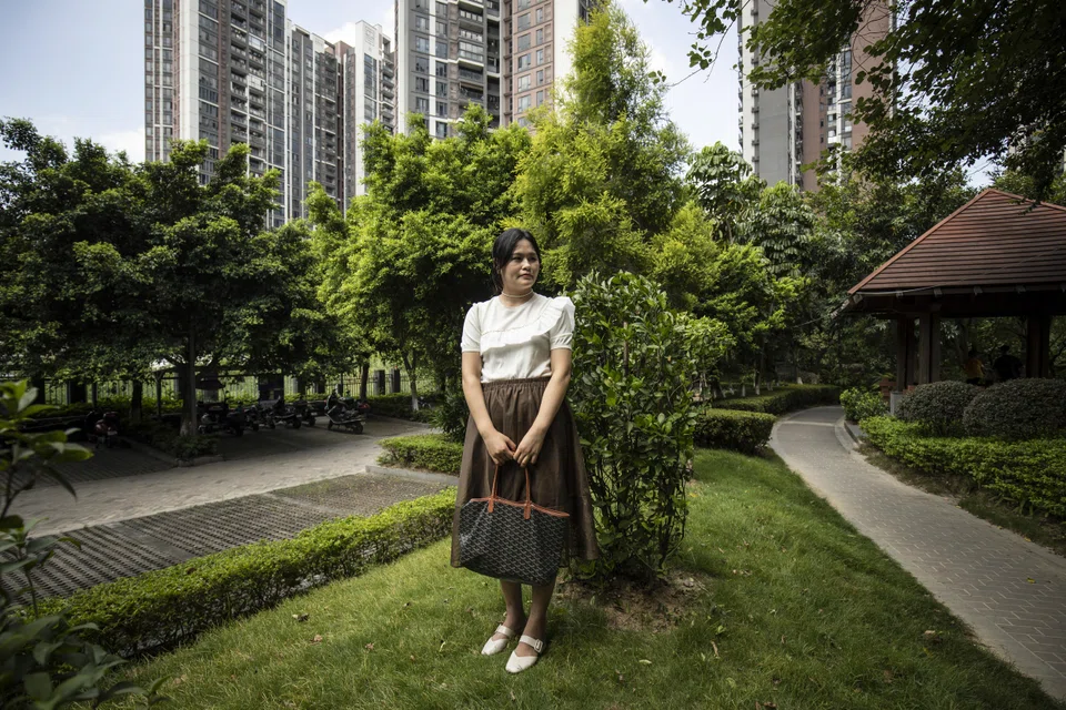 Guo Miaomiao, who took advantage of the drop in housing prices and mortgage rates to buy an apartment in Guangzhou, is one of a growing number of unmarried Chinese women buying property – a trend that strikes at one of Chinese society’s most deeply rooted gender norms. 