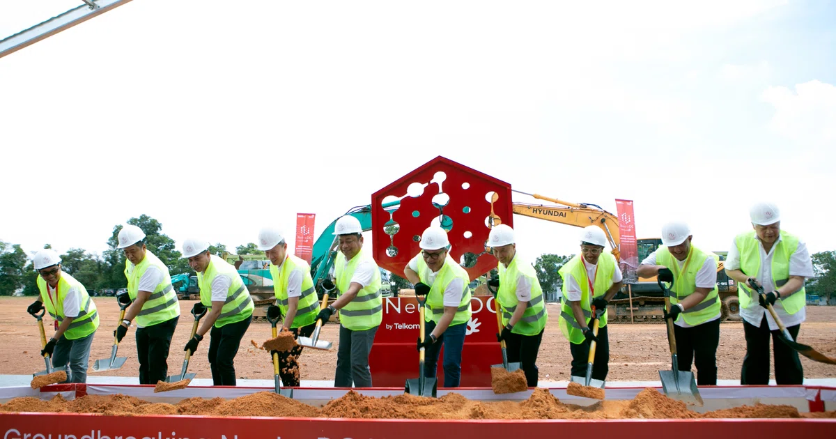 Singtel to build first data centre in Indonesia with Telkom, Medco ...