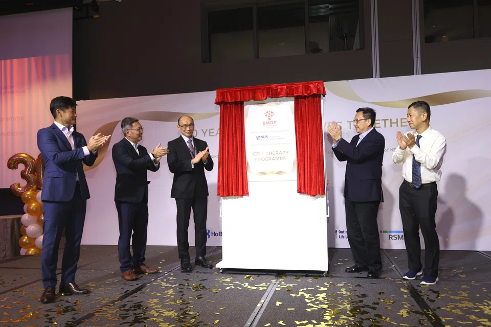 BMDP announced that it will fund the National University of Singapore Yong Loo Lin School of Medicine’s efforts in cellular therapy clinical trials and treatment at its 30th anniversary dinner on Wednesday (Jul 19). 