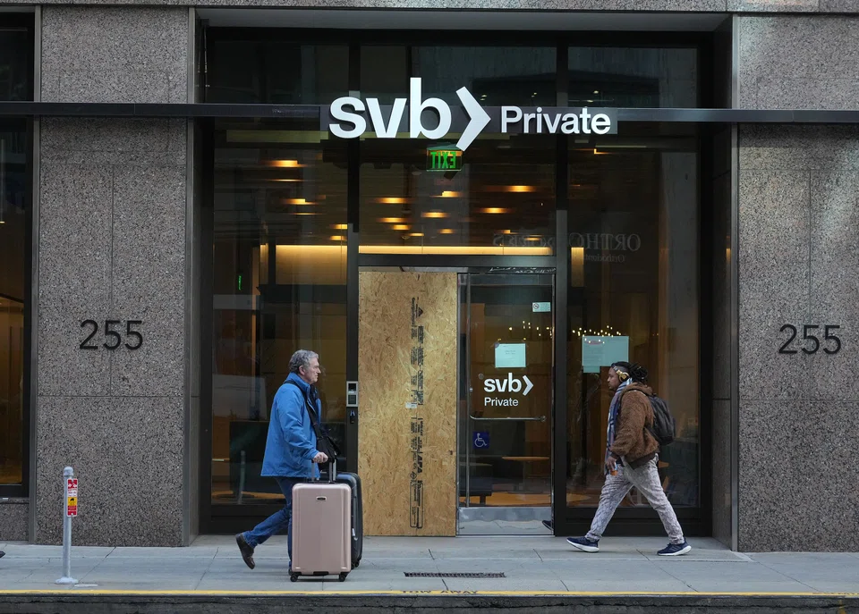 Alecta will probably write off its entire holding in SVB and Signature Bank at a cost of about US$1.1 billion after getting caught up in their collapse.