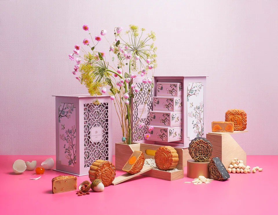 Peach Blossoms range of mooncakes.