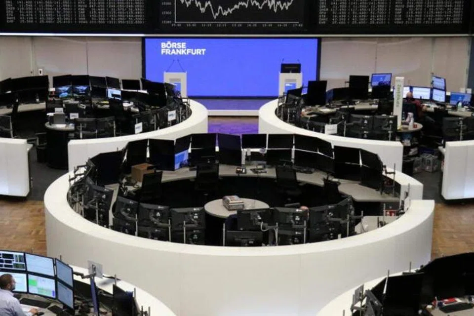 European stocks dropped on Wednesday, weighed by disappointing earnings and investor jitters ahead of a policy decision by the US Federal Reserve, which is expected to hike rates by the most since 2000 to tame inflation. 
