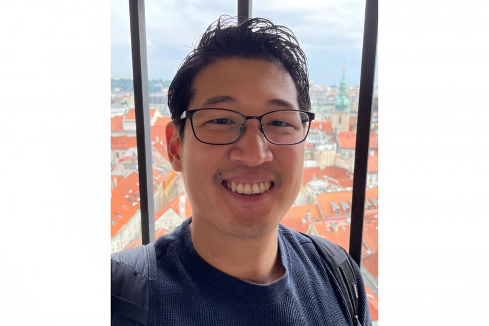 Founder Ding Eu-Wen made his own smart helmet as a graduate student cycling in Boston to help drivers see him clearly at night. 