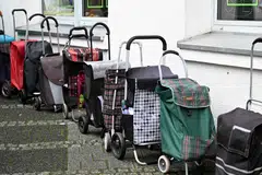 Falling prices for energy have ensured that consumer sentiment is less gloomy.