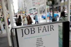 Initial claims for state unemployment benefits increased 4,000 to a seasonally adjusted 235,000 for the week ended Jul 2, the US Labor Department said on Thursday (Jul 7). 