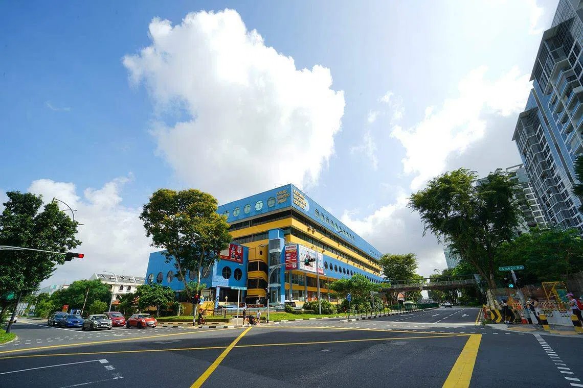 Katong Shopping Centre occupies a corner land plot of 86,924 sq ft, with dual road frontage along Mountbatten Road and Haig Road.