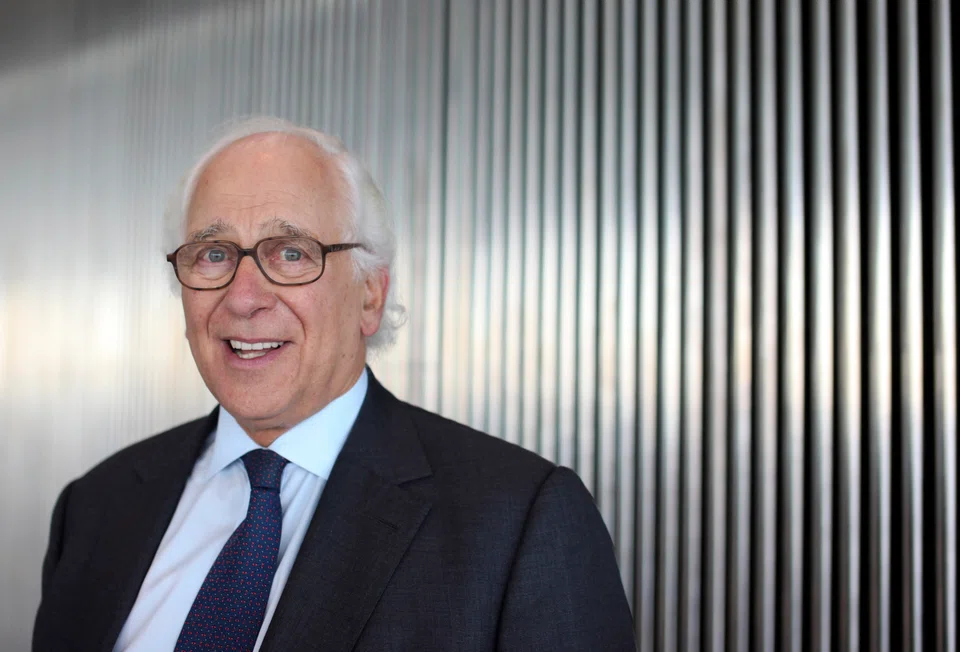 Starting in 1976, Evelyn de Rothschild served 27 years as chairman of N M Rothschild & Sons, the London branch of the financial dynasty.