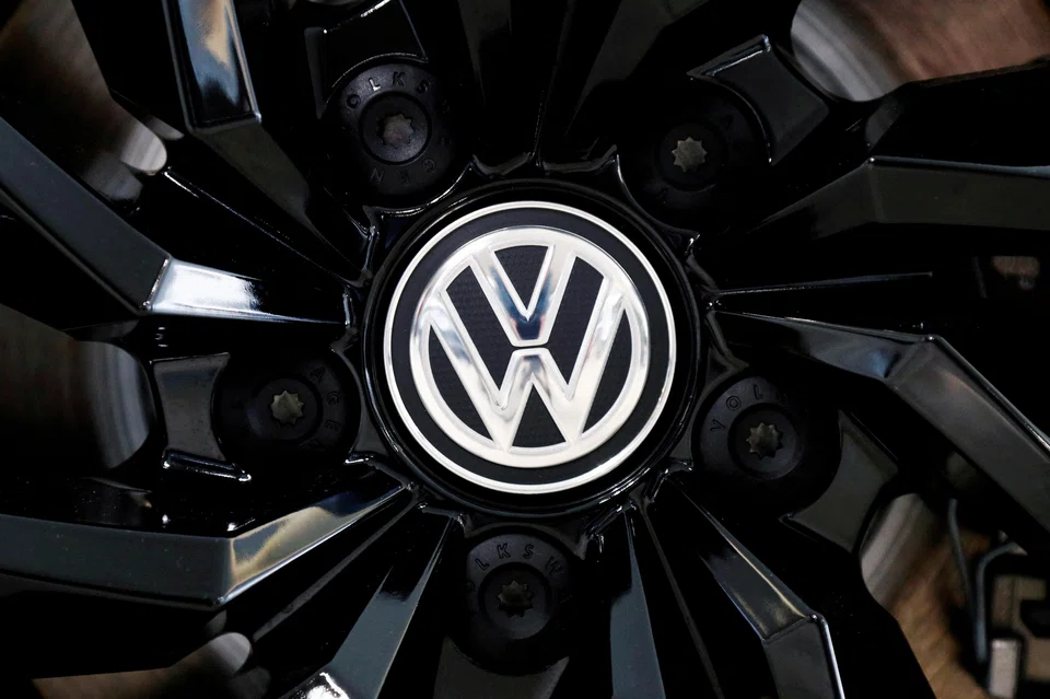 Volkswagen spokesperson said the work stoppage would affect the late shift in Golf production for assembly line 3, car production and other adjacent areas from Jan 9 through Jan 27.
