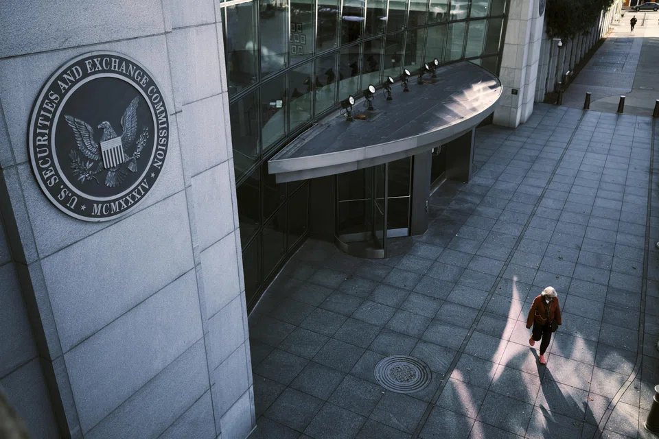 The proposed rule would require investment advisors registered with the SEC to implement measures such as reporting suspicious activity and keeping records on the movement of funds.