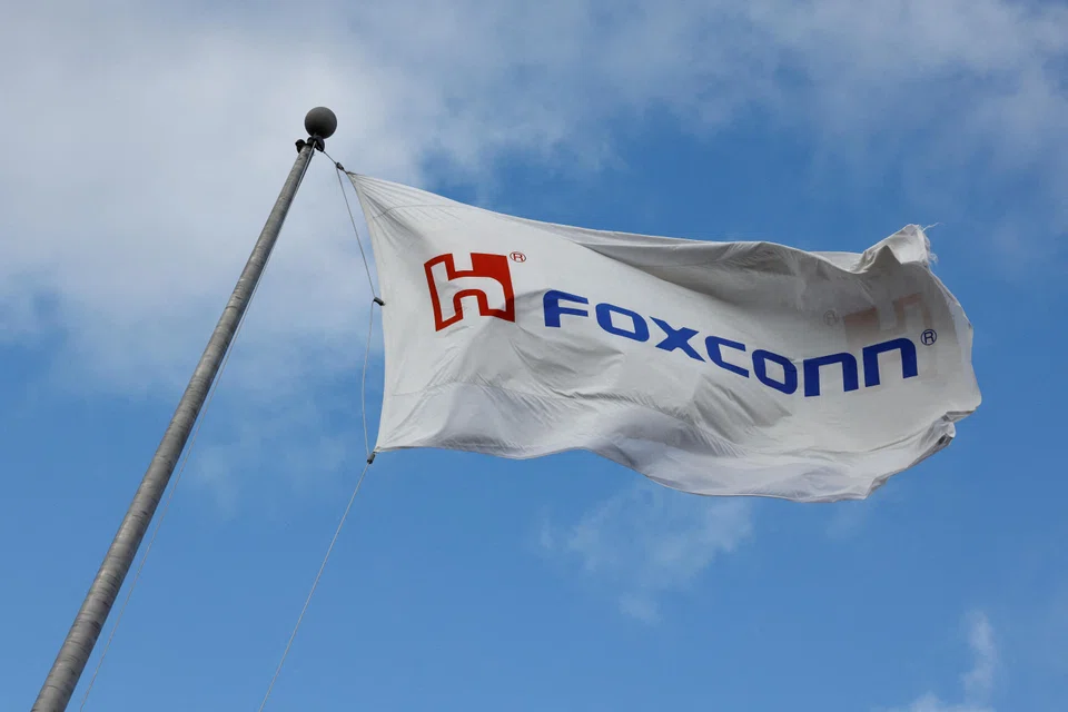 Foxconn’s moves in India highlight how the South Asian nation has fast become a popular destination for manufacturers scouting for an alternative to China amid growing tensions between Washington and Beijing. 
