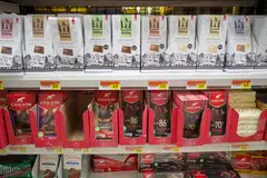 Consumer spending, which accounts for more than two-thirds of US economic activity, jumped 0.8 per cent last month.