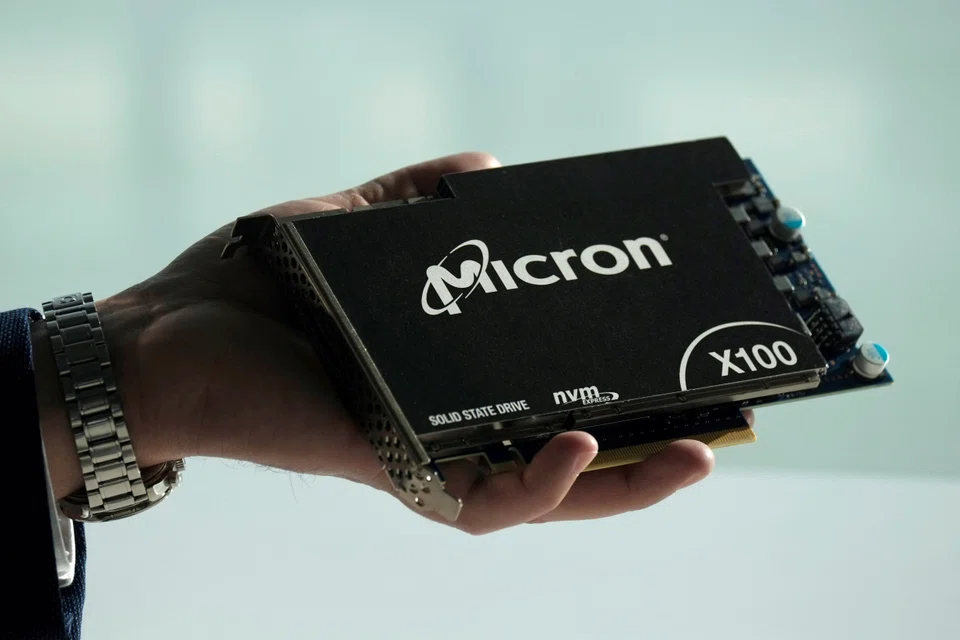Micron warned it could see significant sequential declines in revenue and margins in its first quarter due to a fall in shipments.
