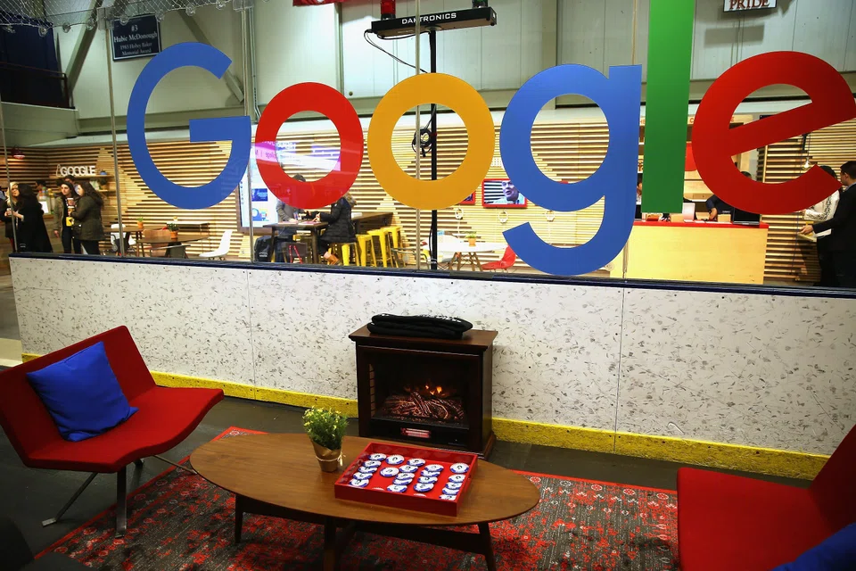 Google's X research team shares vision of balloon-powered Internet ...