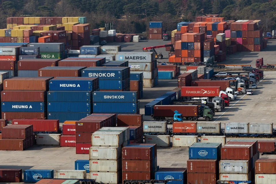 The truckers strike is putting pressure on President Yoon as he tries to keep the country’s economy on track amid rising energy prices and a slowdown in exports. 