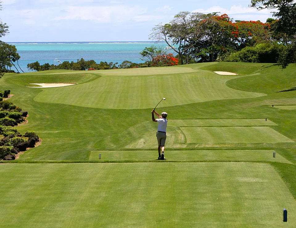 Professionally-designed golf courses, which are scattered across Mauritius, are another draw for the international elite and represent a win-win for both property developers and investors.