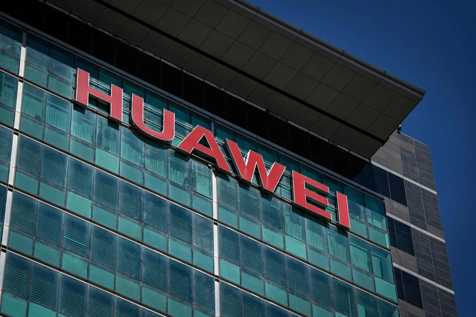 Items that are blocked from Huawei include equipment below the 5G level, such as 4G items, Wi-Fi 6 and 7, artificial intelligence, and high-performance computing and cloud items.