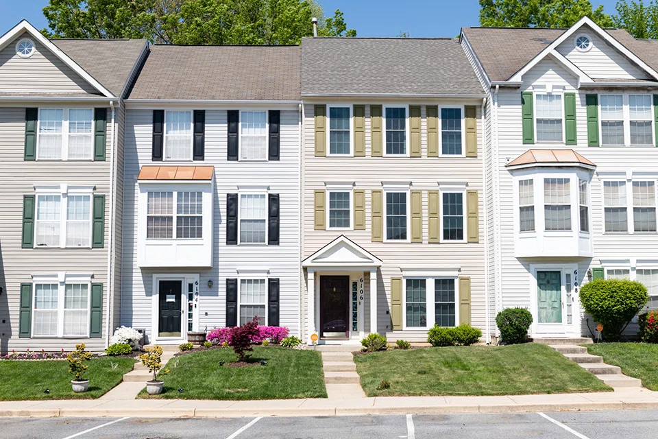 US mortgage rates were little changed, holding at the highest level since April 2010.