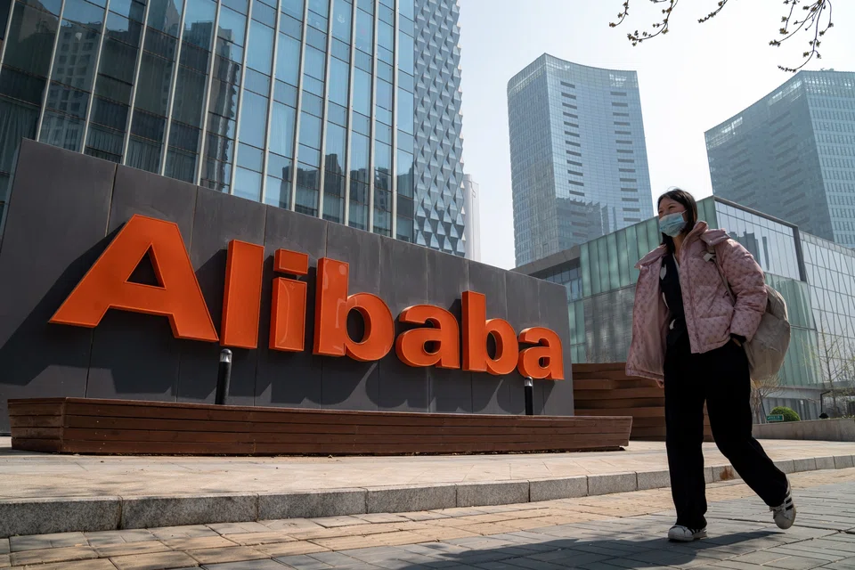Alibaba, one of the most valuable assets in SoftBank’s portfolio, tumbled as much as 5.2 per cent in Hong Kong after the report before paring the loss to 2 per cent.