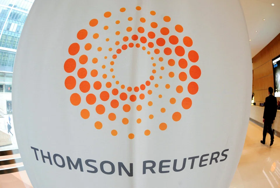 Thomson Reuters' total revenue rises 1 per cent in the quarter to US$1.59 billion, missing expectations of US$1.61 billion.