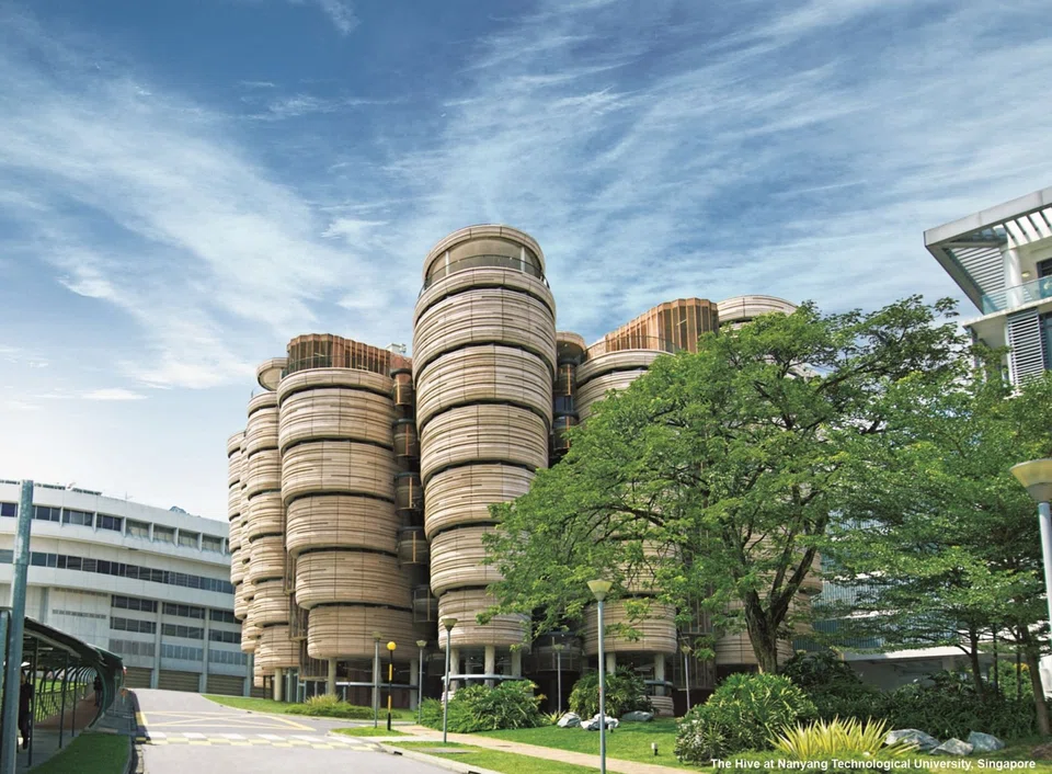 JW5 station is located within Nanyang Technological University (NTU) and will improve connectivity for existing developments on the campus such as NTU South Spine, the Wee Kim Wee School of Communication & Information and the Lee Kong Chian School of Medicine.