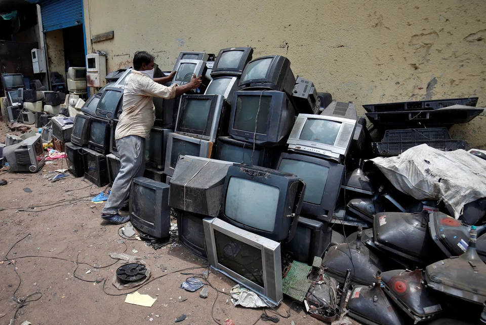 The generation of e-waste is rising by 2.6 million tonnes annually, meaning that it could reach 82 million tonnes by 2030.