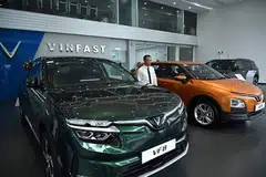 The deal comes as the group is investing billions of dollars to develop loss-making VinFast, the fledgling electric-vehicle maker.