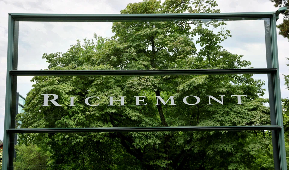 “Richemont would like to remind its shareholders that it has no financial obligations towards Farfetch and notes that it does not envisage lending or investing into Farfetch,” Richemont says.