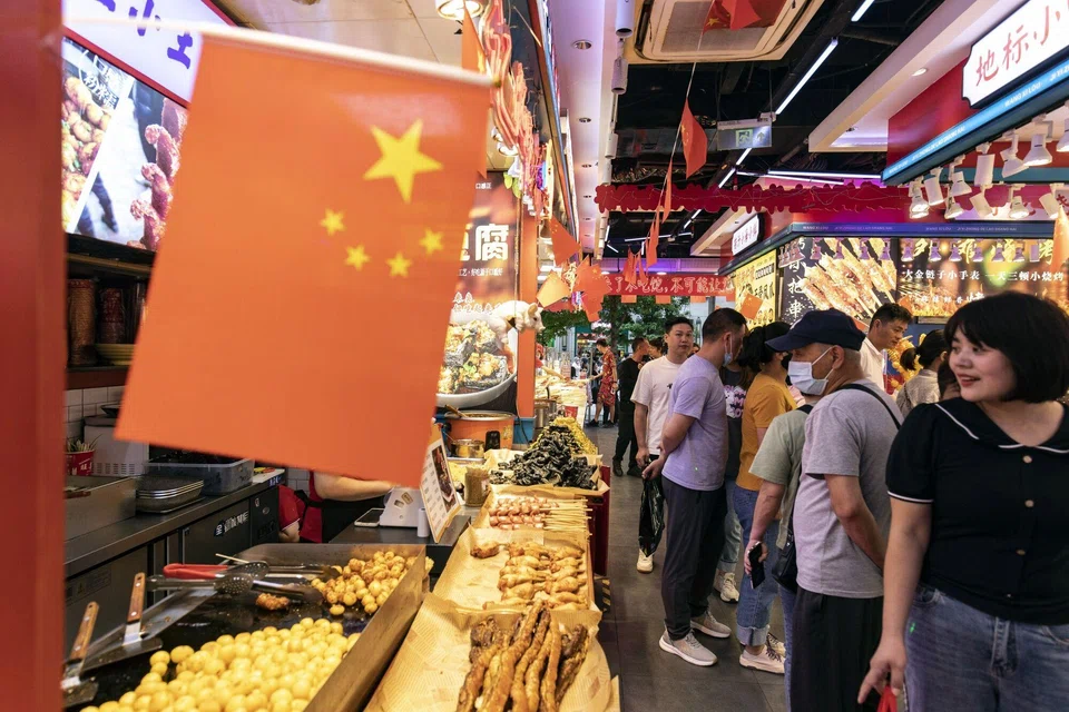 Signs are emerging that China's economy is stabilising, but concerns over the strength of recovery momentum remain.