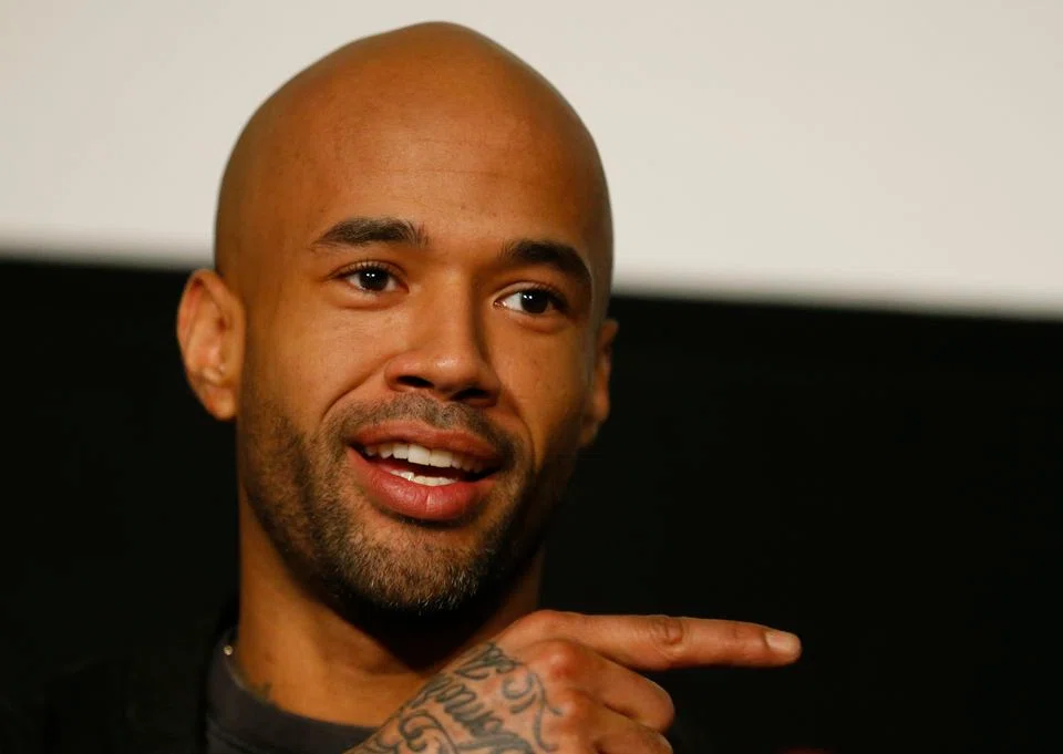 Mr Probz, whose real name is Dennis Stehr, argues that Sony deducted administration and distribution fees from his royalties.