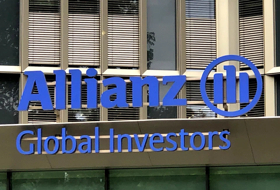 FILE PHOTO: Allianz Global Investors logo is pictured at the company's headquarters in Frankfurt, Germany August 16, 2021. Picture taken August 16, 2021.     REUTERS/Tilman Blasshofer/File Photo
