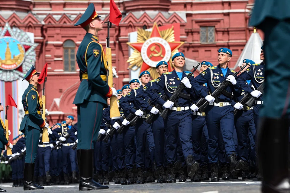 Russian servicemen march on Red Square during the general rehearsal of the Victory Day military parade in central Moscow on May 7, 2022. 