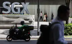  Lian Beng has one more week to gather enough acceptances to cross the 90 per cent threshold and compulsorily acquire the remaining shares in the company and take it private.