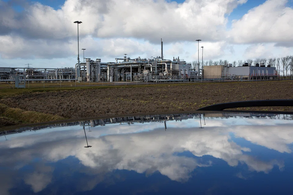 The Groningen field, operated by a joint venture of Shell and Exxon Mobil, still holds massive reserves of natural gas, but production has been almost completely wound down in the past years.