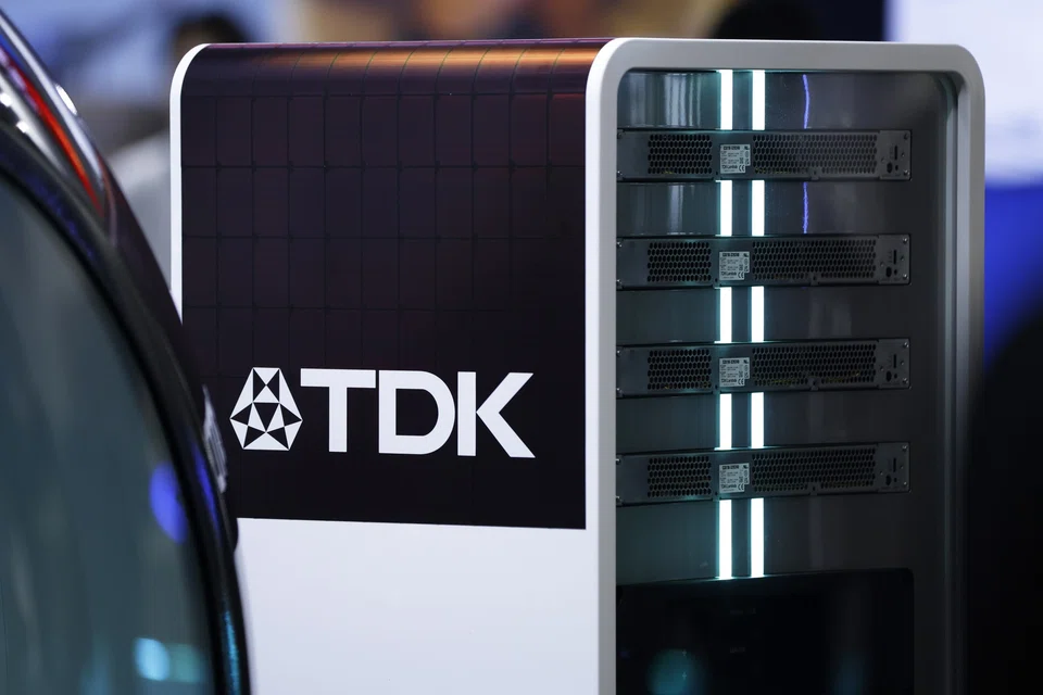 TDK now is the sole mass-producer of silicon-carbon batteries for smartphone use.