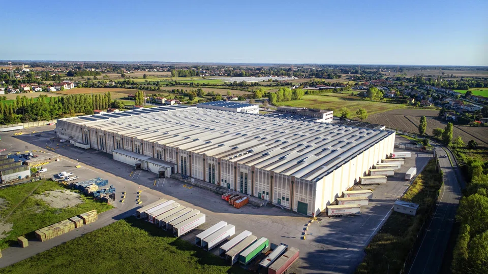 The amended and restated terms include an “accordion feature”, which allows the Reit to increase the size of the facility up to 110 million euros. 