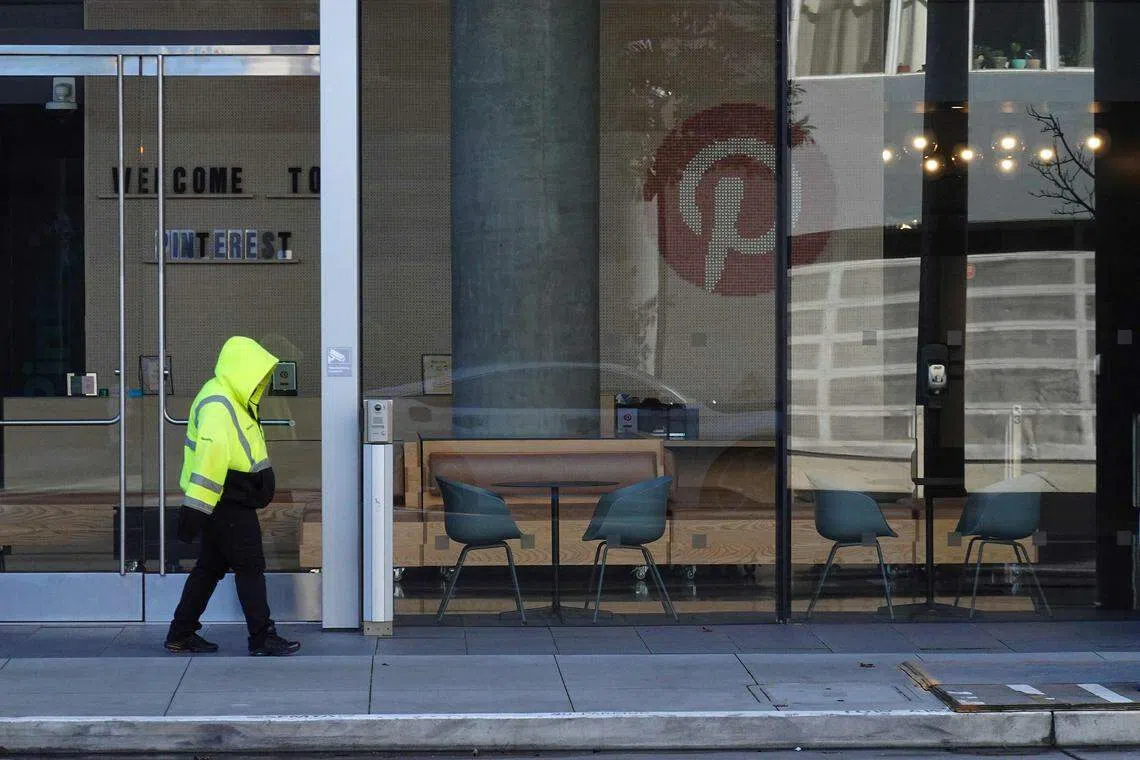 While Pinterest said that the ad market was stabilising, it warned the market was still uncertain. 